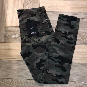HUDSON NICO MIDRISE CAMO JEANS